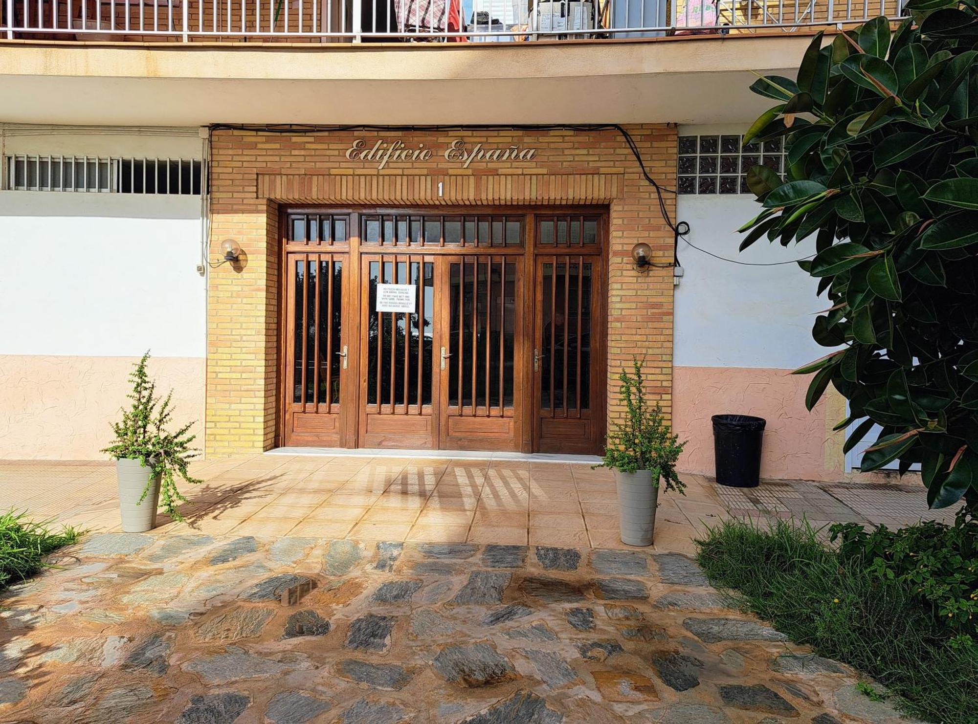 Garden Beach Apartment Torrevieja Extérieur photo